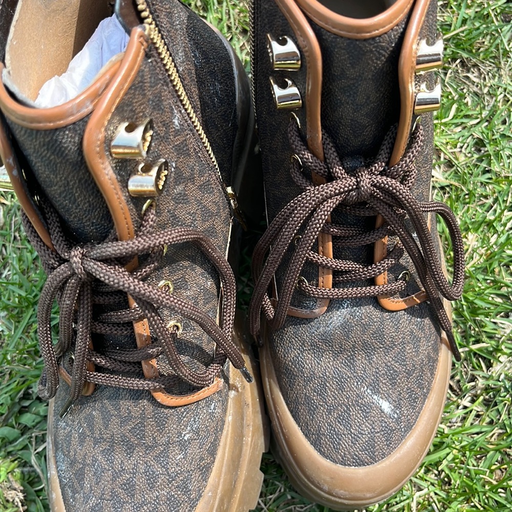 MK Boots